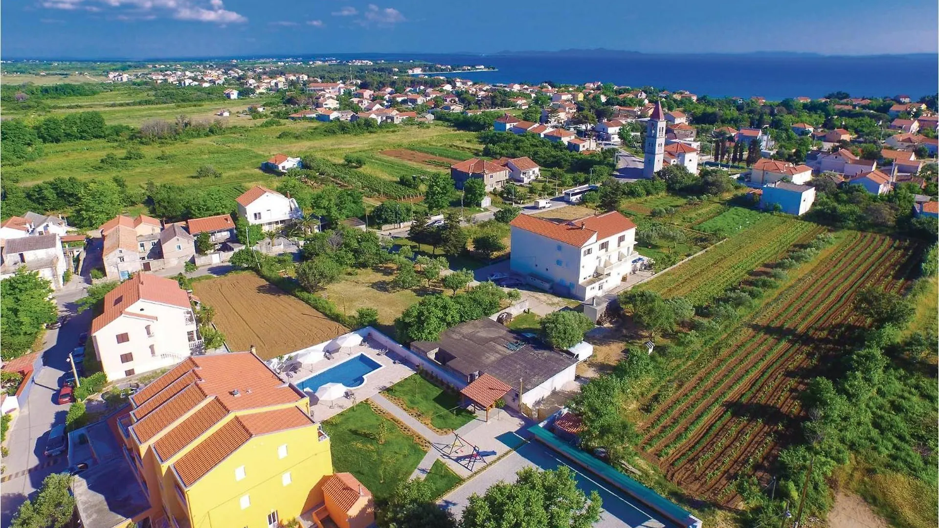 1 Bedroom Nice Apartment In Privlaka Chorvatsko