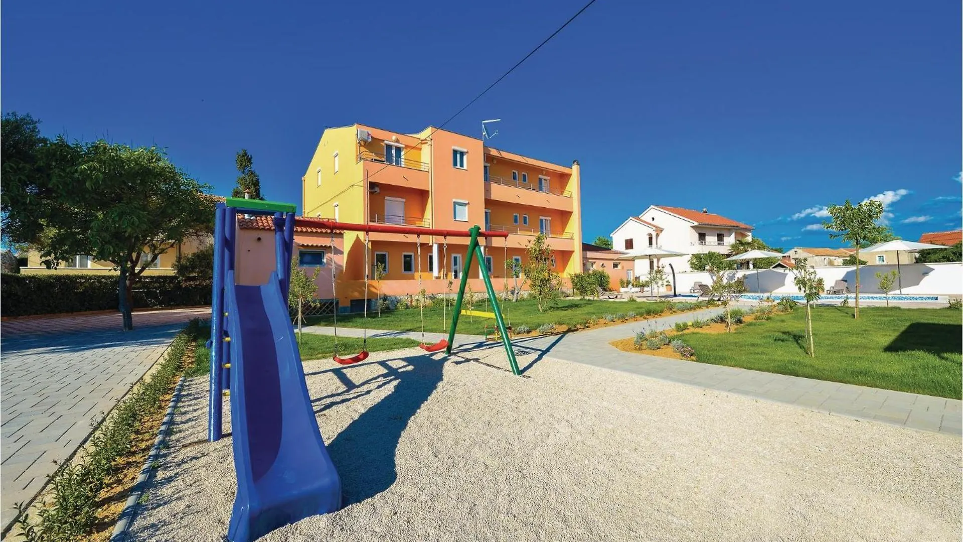 1 Bedroom Nice Apartment In Privlaka
