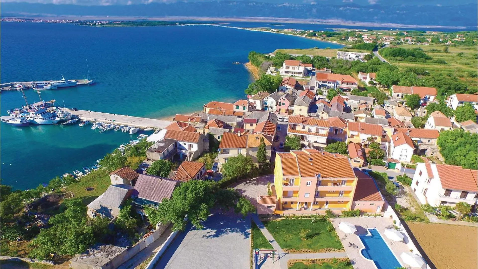 1 Bedroom Nice Apartment In Privlaka